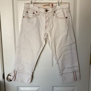 White Low Slouch Levi's cropped white jeans